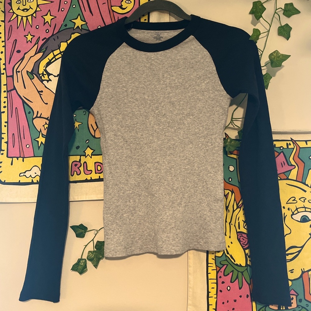 brandy melville black and gray thermal long sleeve